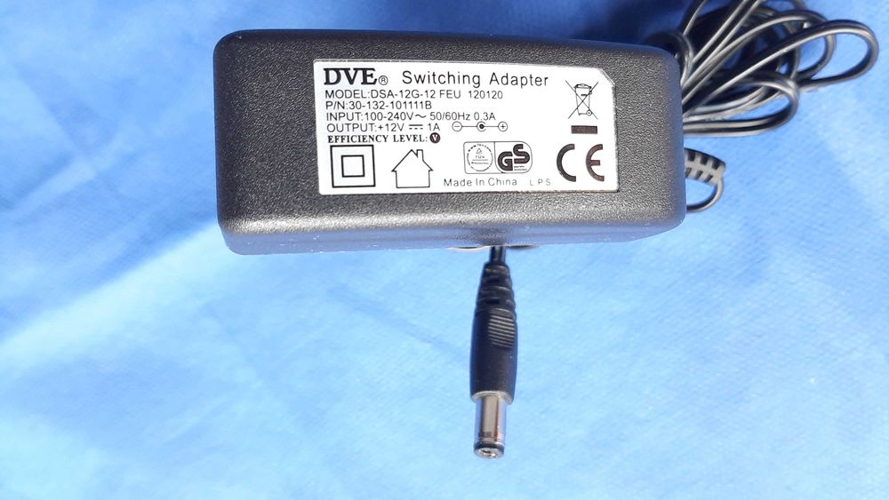 5 x incarcatoare telefoane:Nokia,Sony Ericsson,Adaptor.Borsete telefon