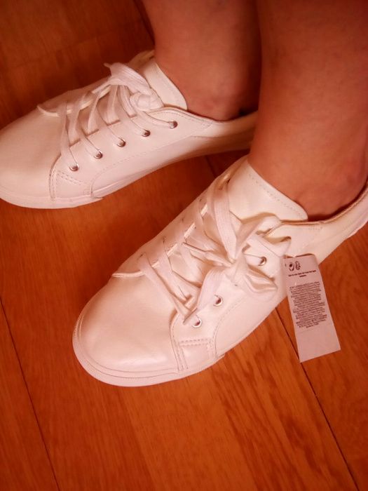 Adidasi Unisex albi
