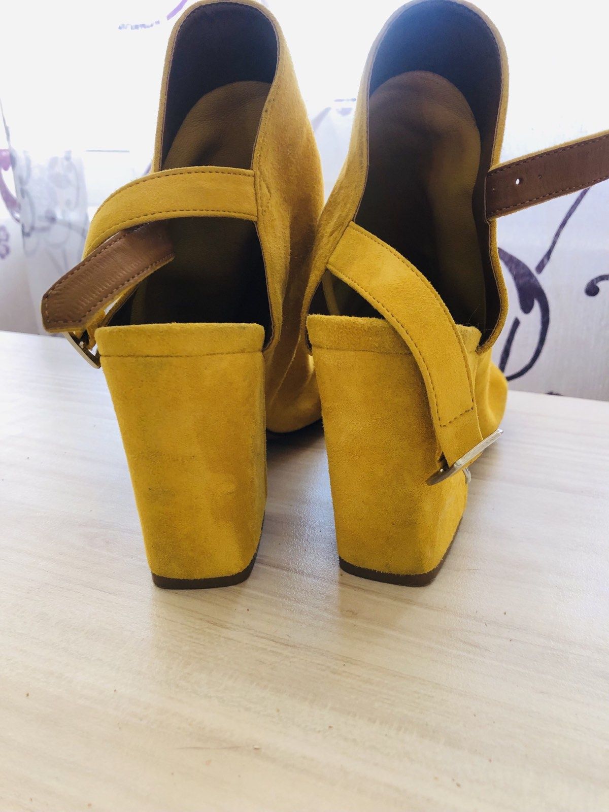 Жълти велурени обувки на ток Ingiliz 37