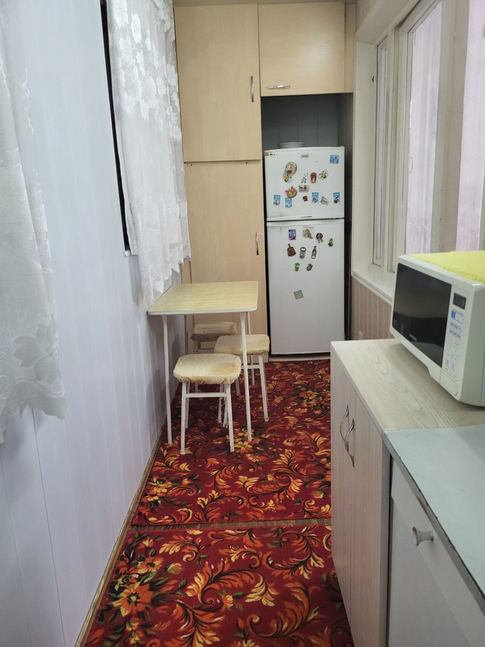 Продам 1 комнатную квартиру переделанную в 2-х комнатную ,Юнусабад 15