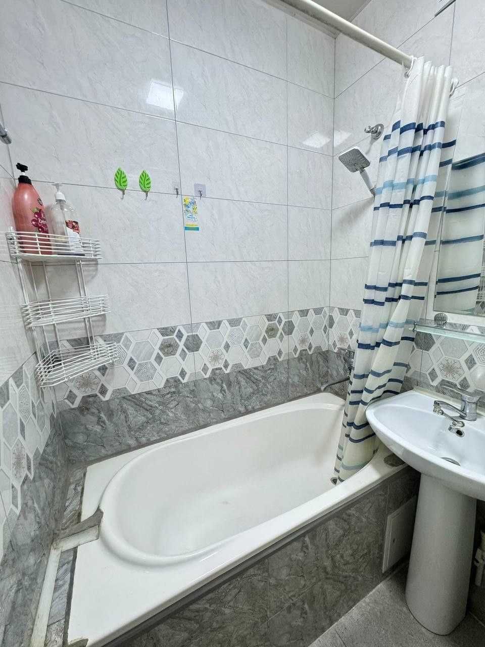 V1016 ПРОДАЕТСЯ на: Чиланзар 3кв Ор.р: Тарговый центр 2/2/4 48м2