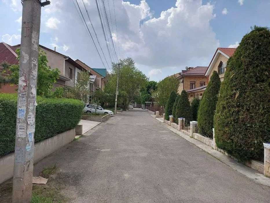 Олчабог продается дом Мирзо Улугбек ор БИЙ Соток 4 Фасад 10м