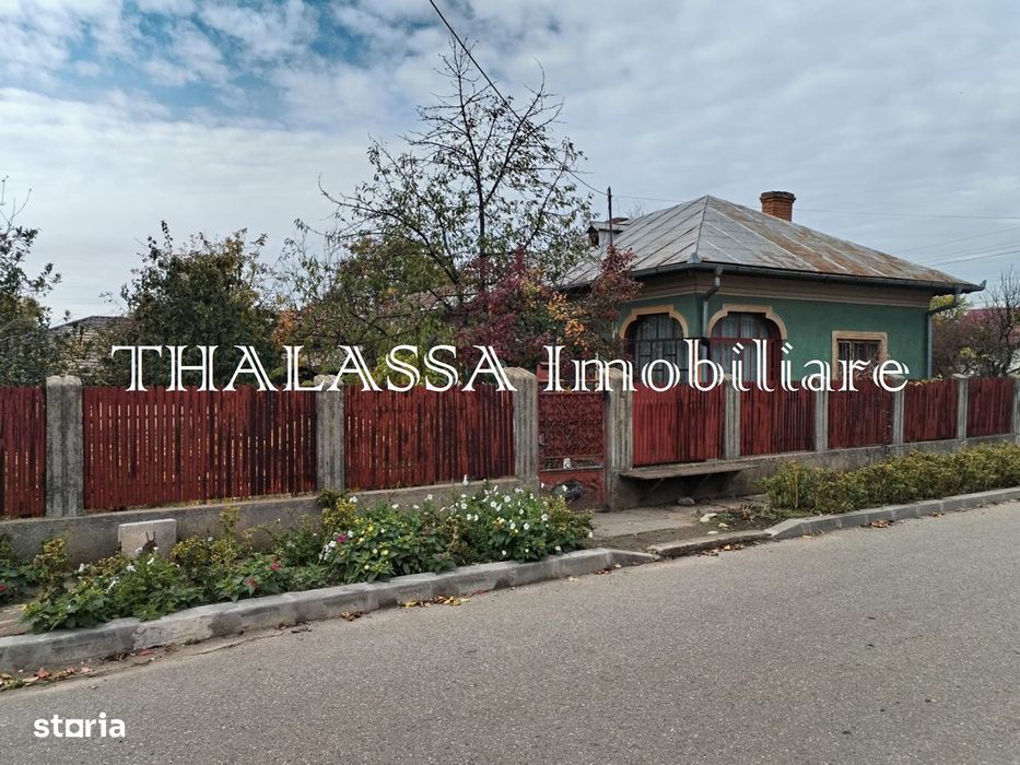 Casa cu teren - central Segarcea