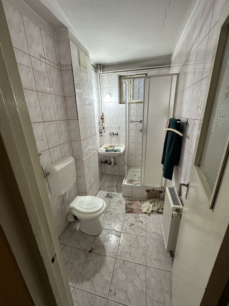 Apartament 4 camere Dambu Pietros