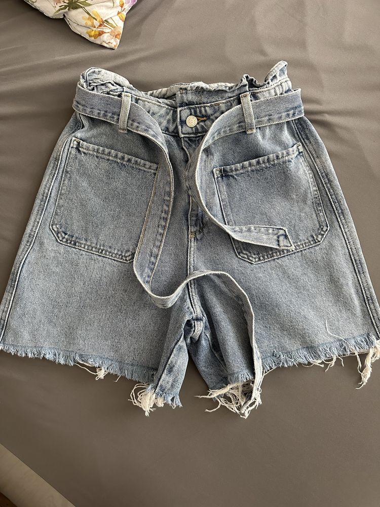 ZARA- пола, къси панталонки, топове