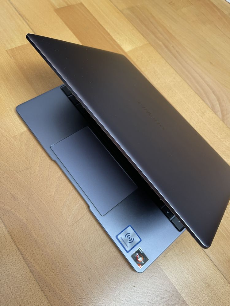 Vand/schimb laptop ultraportabil Huawei MatBook 13