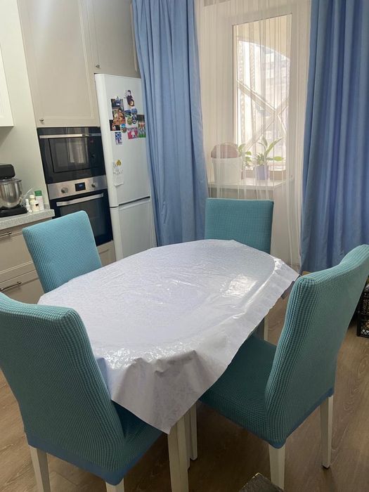 Продам Стол и 4 стула