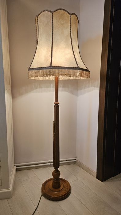 Lampadar picior lemn masiv vintage