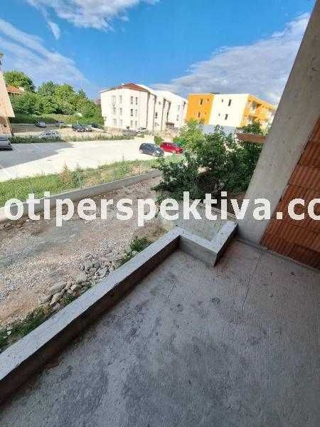 Продава се Тристаен апартамент в Пловдив, Кючук Париж - 85 кв.м за 1106 €/кв.м - Снимка #8