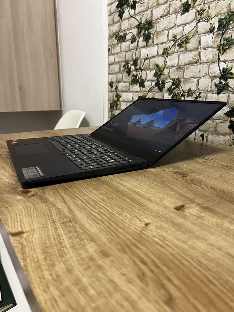 Laptop lenovo ryzen 5