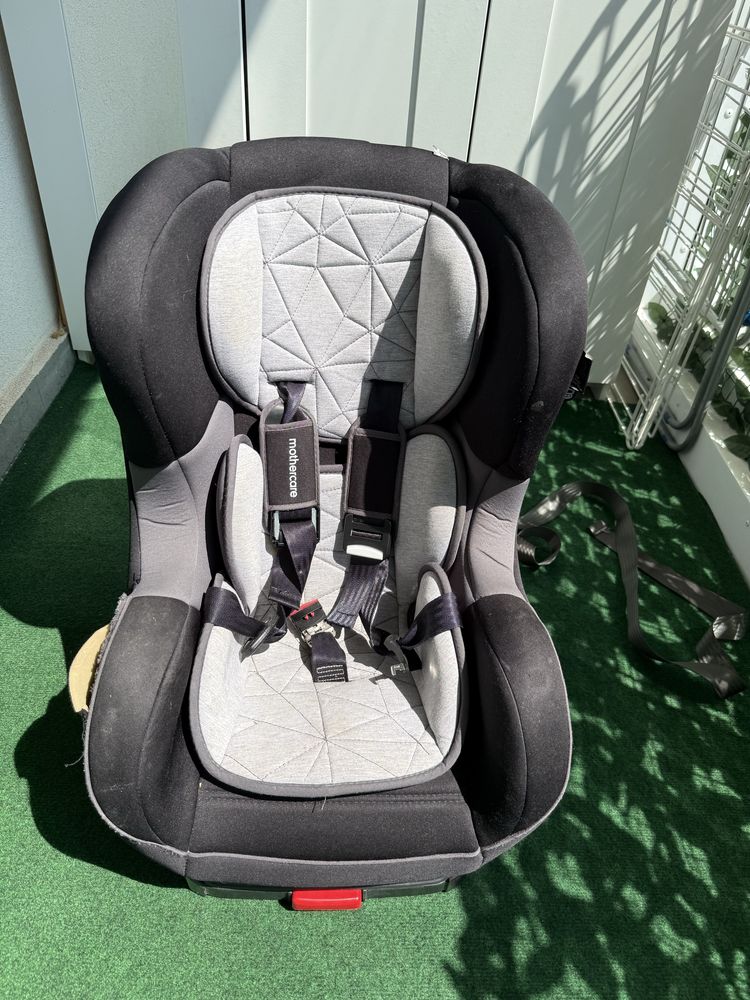 Vand scaun auto pentru copii de la 9 la 18kg-15-36kg,si al 2-lea cadou