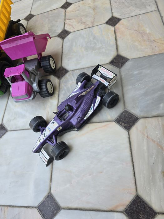 Машинки для мальчика. Хаммаси холати яхши..