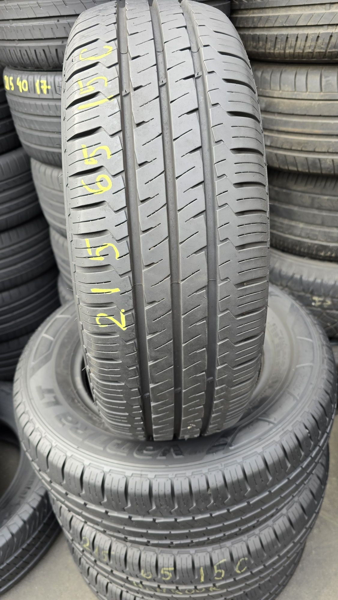 4 anvelope vară Hankook 215/65/15 C - 8 mm