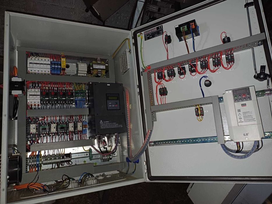 Se vinde presă peleti stivuitor rampa tir