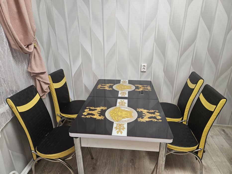 Стол versace продается