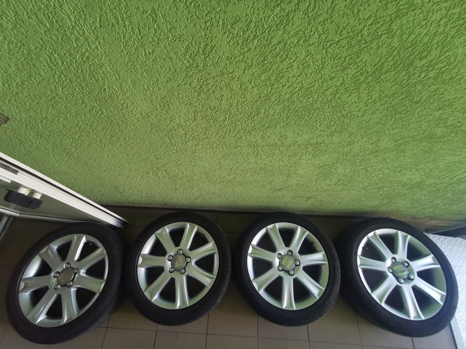 Jante originale impecabile  seat Leon  5x112 R 17