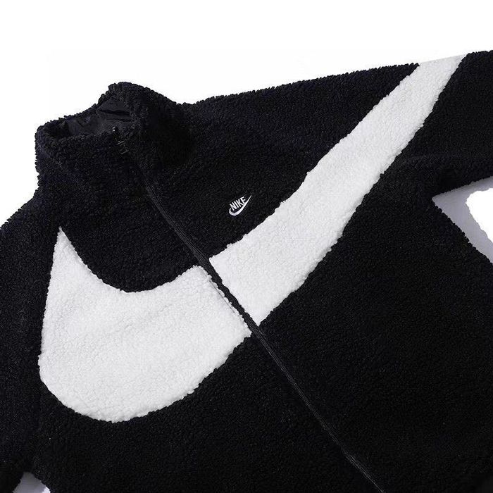 Мъжко яке Nike двулицево с каракул