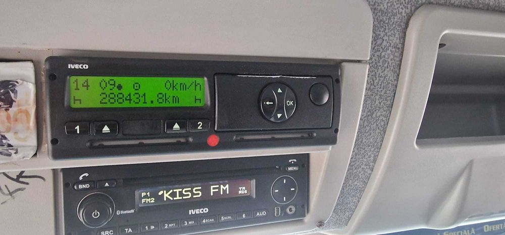 Societate comerciala vinde FORD FOCUS, DACIA LOGAN si IVECO