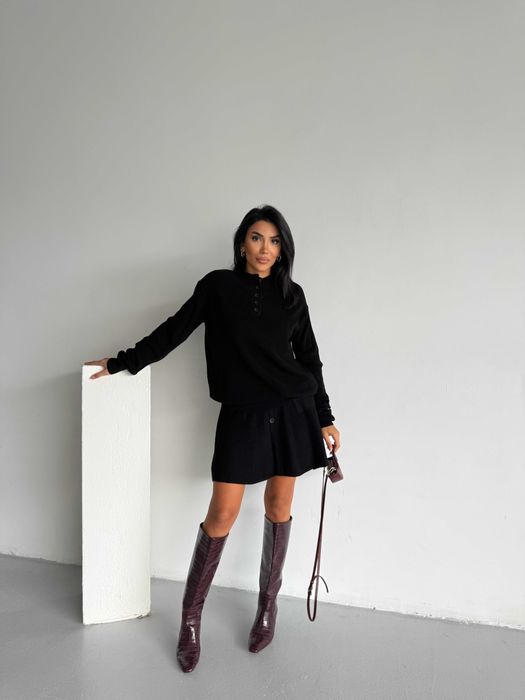 Черен и кафяв Костюм С Разкроена Мини Пола И Високo Деколте
Размери :