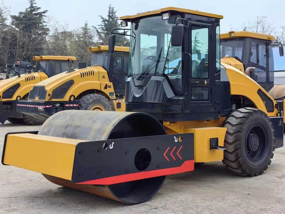 Дорожные/тротуарные катки,новые. $2,097