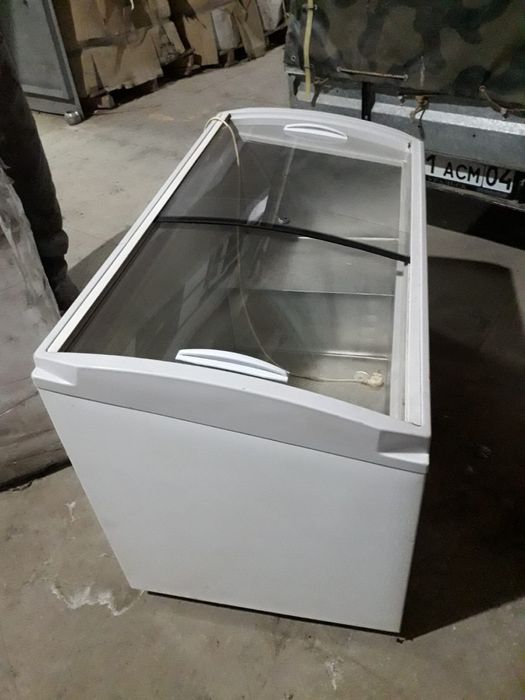 Продам морозильник