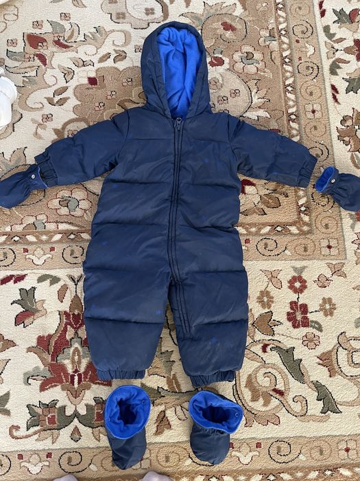 Продам комбез зимний для мальчиков на рост 12-18 месяцев