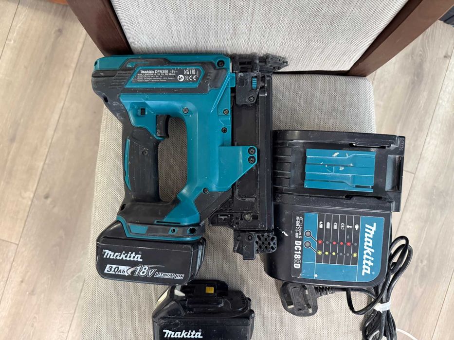 Makita DFN350 Такер