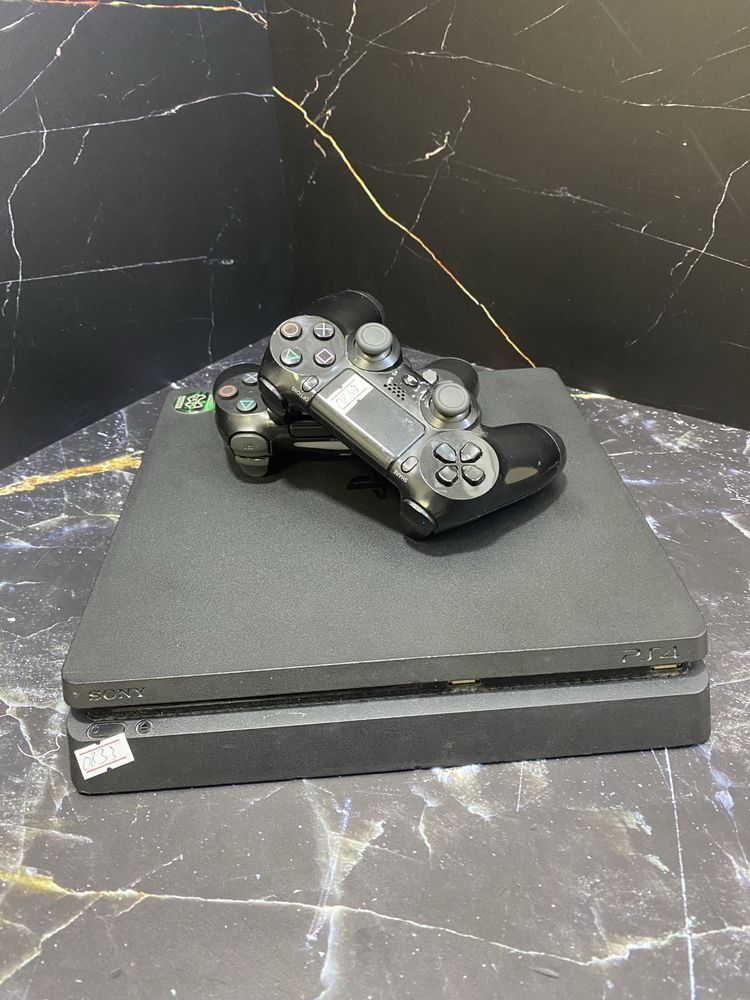 PlayStation 4 Slim