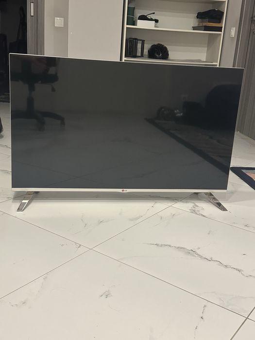 Продам телевизор  LG 47LB671V 47 Full HD, Smart TV, отличное состояние