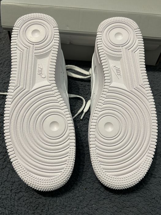 Nike air force 1 triple white