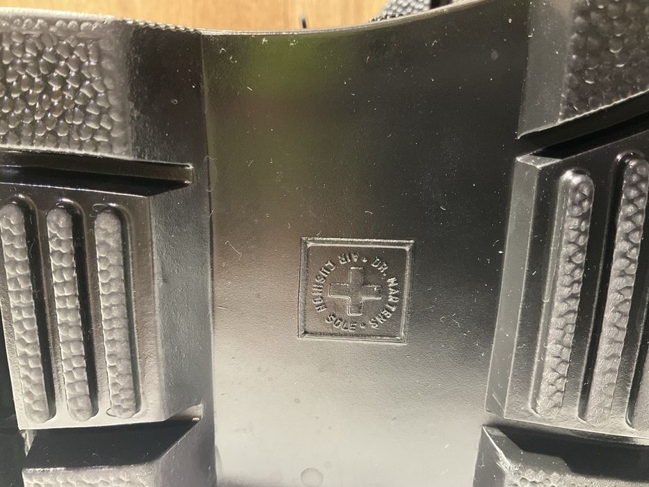 Обувки (боти) Dr. Martens Combs Tech