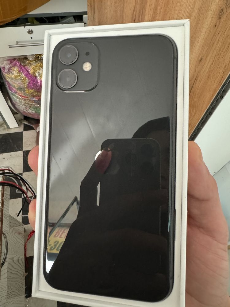 iphone 11 pamit 128 batarya 77 karopka daqment