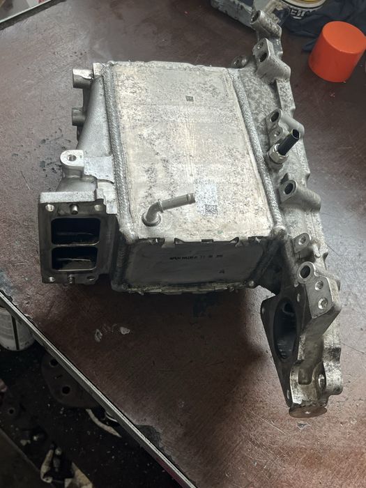 Intercooler Audi Q5 A6 C7 A4 B8 A5 2.0 TDI 2015 COD: 04L129766AD