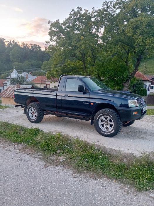 Mitsubishi l200 pompa clasica