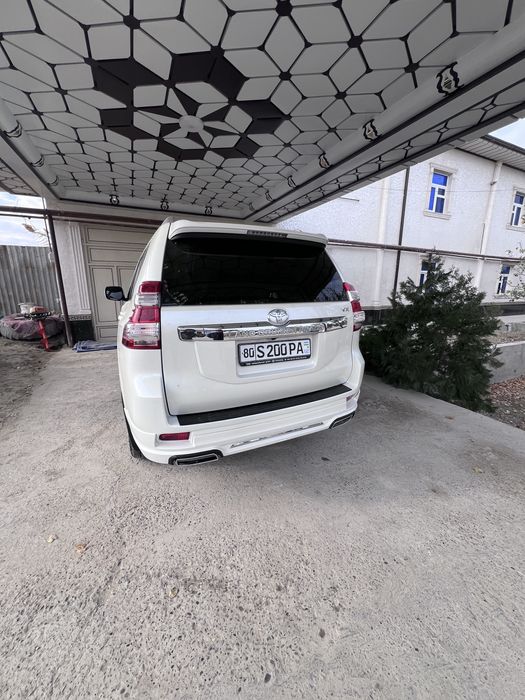 Tayotta Land Cruser xizmati