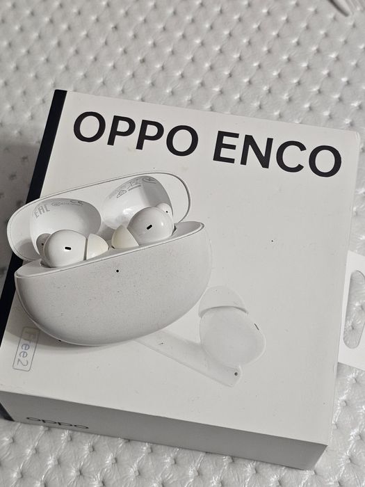 Продам наушники беспроводные Oppo enco free 2