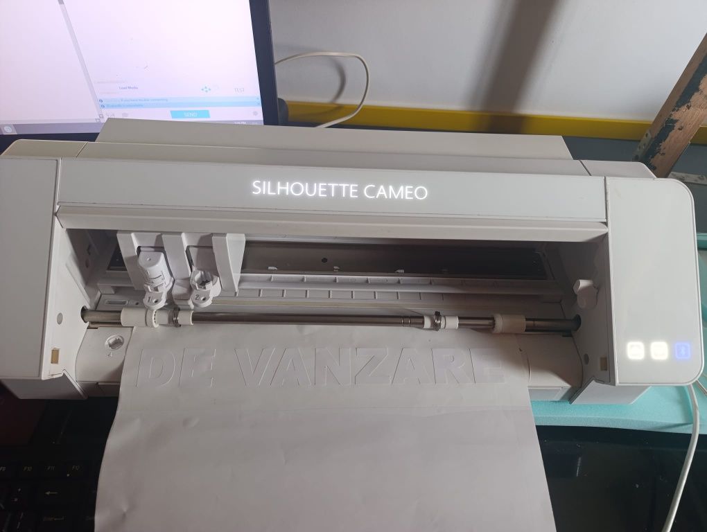 Cutter Plotter Silhouette Cameo 4