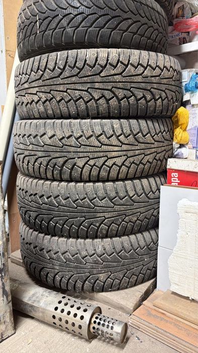 Nokian 245/70/16 4 шт