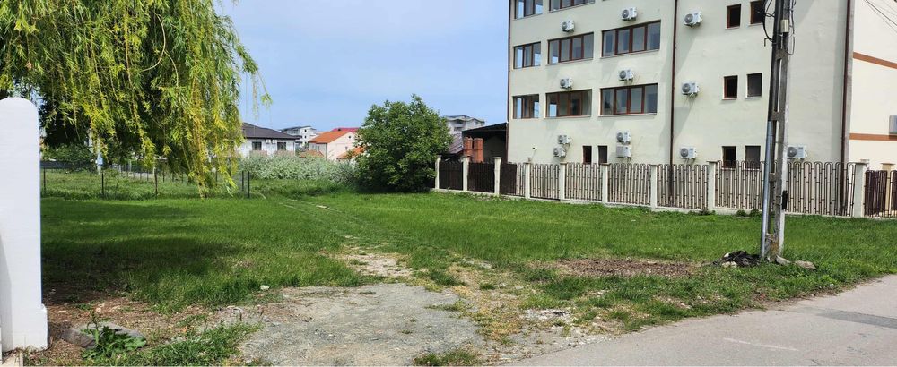 Teren intravilan cu proiect hotelier