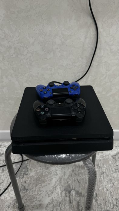 Продам Playstation 4 slim 1 теребайт пс 4 13 игр