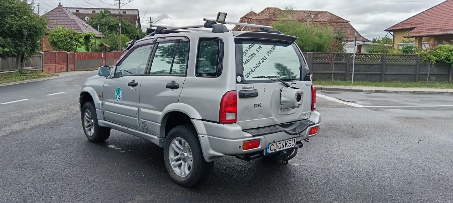 Suzuki Grand Vitara 4x4(Mic/mare)