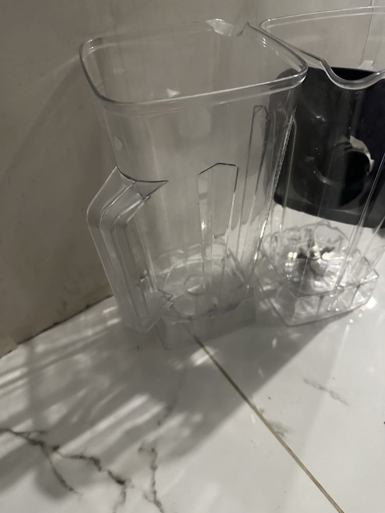 Продам стаканы от блендера