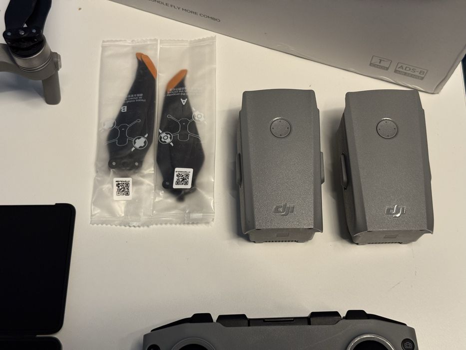 DJI Air 2S Fly More Combo + Protectii elicii