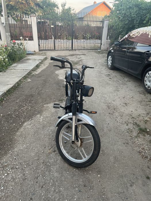 Scuter FirstBike