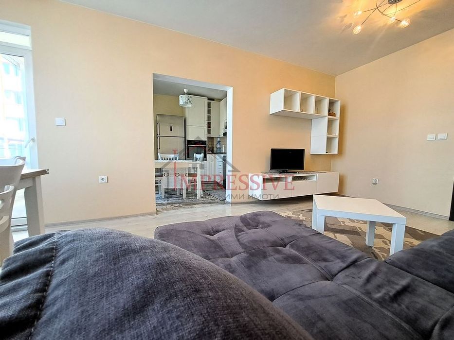 Дава се под наем Тристаен апартамент в Варна, Лятно кино Тракия - 108 кв.м за 663 € - Снимка #4