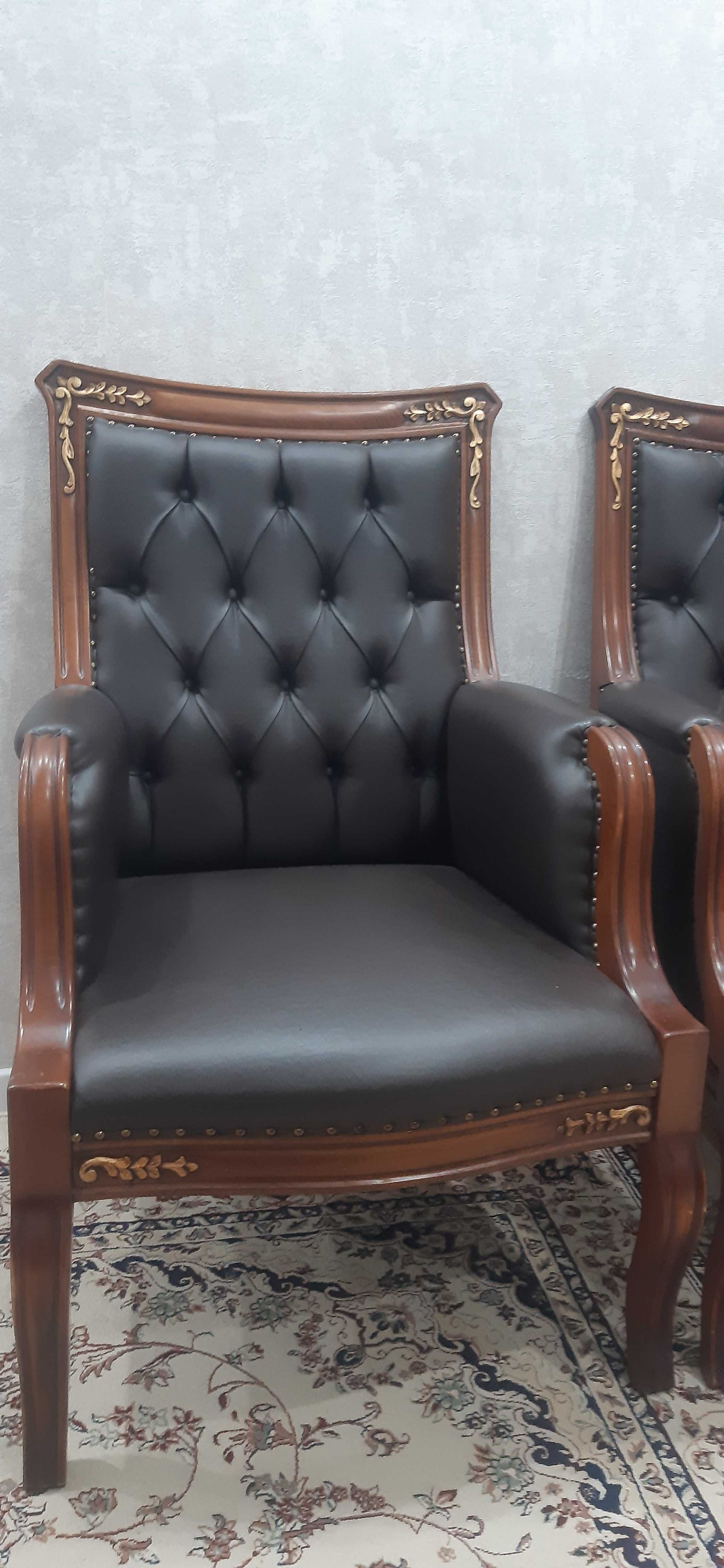 Продам кресло. В отличном состоянии