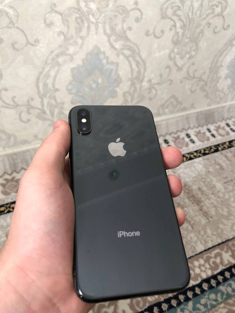 iPhone xs ideal 64