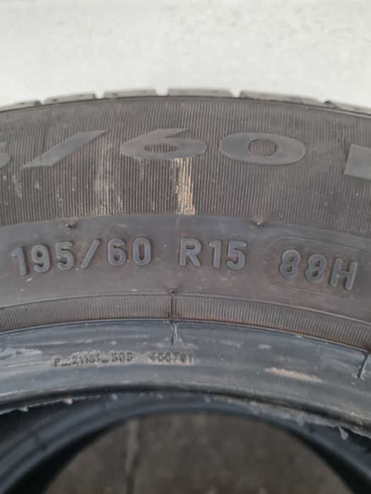 Летни гуми 2 броя PIRELLI Cinturato P1 195 60 R15 дот 4216