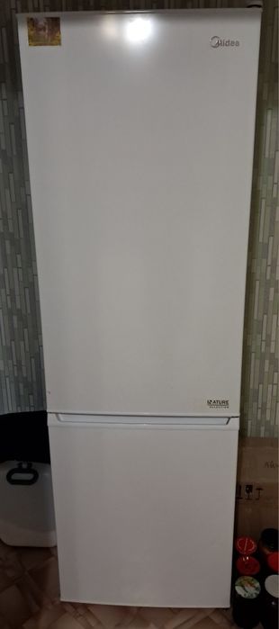 Продам холодильник