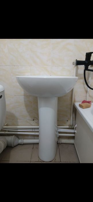 Продам раковину тюльпан